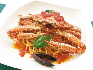 ワタリガニの地中海トマトパスタ